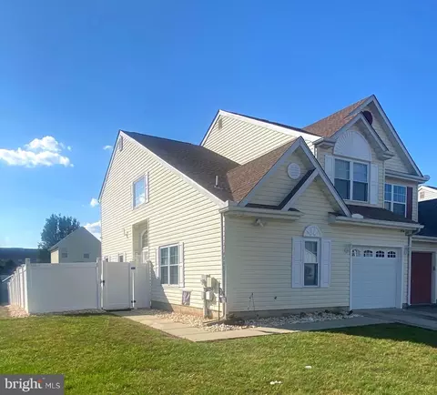 616 Warren Dr, Middletown, DE 19709