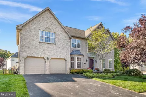 16 Magil Ct, Newark, DE 19702