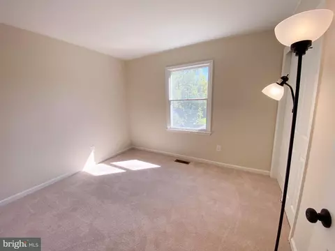 17 Gloucester Ct, Newark, DE 19702 photo 19