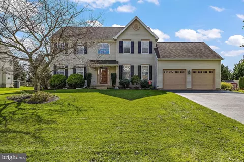 55 Eaton Pl, Bear, DE 19701