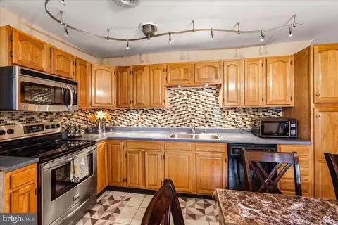 52 Kollman Dr, Newark, DE 19713