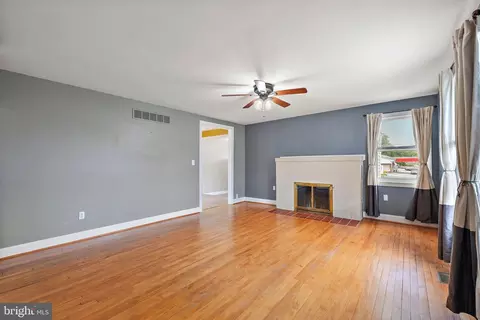 1 Laurel Ave # A, Newark, DE 19711 photo 3