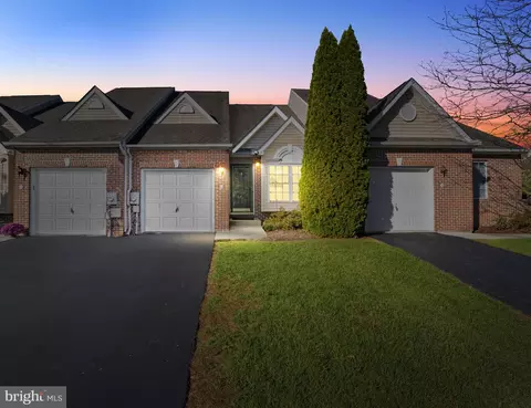 428 E Red Lion Dr, Bear, DE 19701
