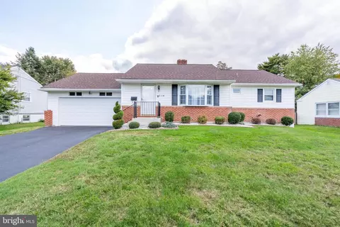 216 Southerland Dr, New Castle, DE 19720