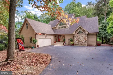 9 Forest Ridge Rd, Newark, DE 19711