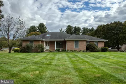 21 Ballad Dr, Newark, DE 19702