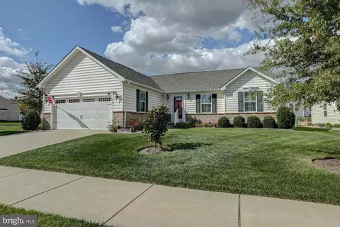 613 Swansea Dr, Middletown, DE 19709