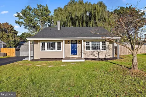 109 Greenfield Rd, Newark, DE 19713