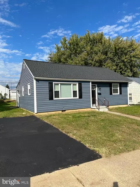 11 Richard Rd, New Castle, DE 19720