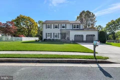 61 E Mill Station Dr, Newark, DE 19711