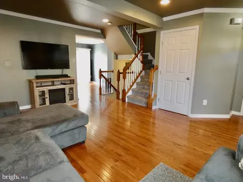 9 E Christina Pl, Newark, DE 19702 photo 4