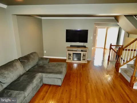 9 E Christina Pl, Newark, DE 19702 photo 3