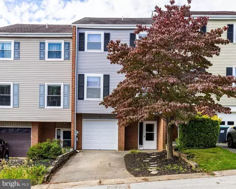 3 Ansonia Ct, Newark, DE 19711