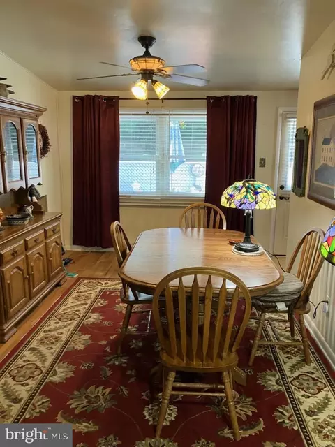 73 W Cherokee Dr, Newark, DE 19713 photo 11