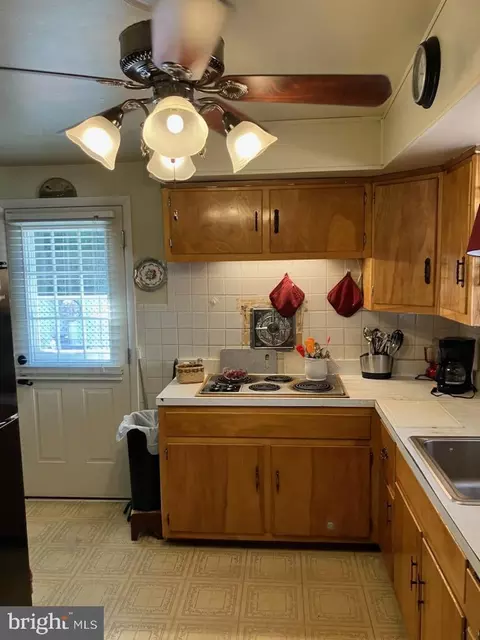 73 W Cherokee Dr, Newark, DE 19713 photo 13
