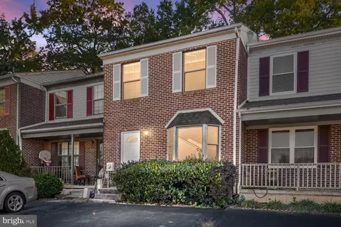 7 Mactavish Ct, New Castle, DE 19720