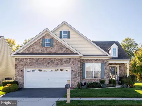 512 Hambleton Ln, Newark, DE 19702