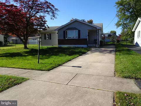 2 Varmar Dr, New Castle, DE 19720