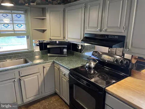 1219 Pinefield Rd, Newark, DE 19713 photo 10
