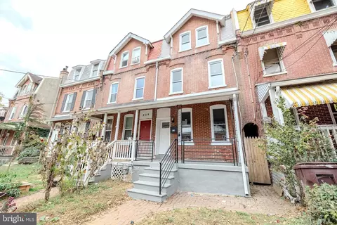 821 N Monroe St, Wilmington, DE 19801