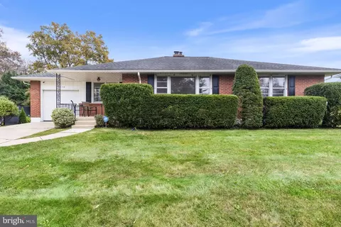 1914 Harwyn Rd, Wilmington, DE 19810