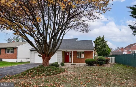 200 Garfield Ave, New Castle, DE 19720