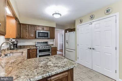 241 Laurel Ave, Newark, DE 19711 photo 5