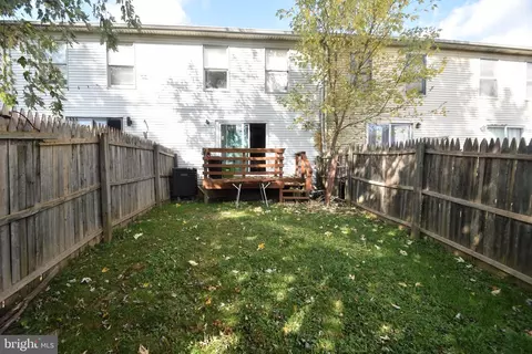 8 Whitburn Pl, Newark, DE 19702 photo 3