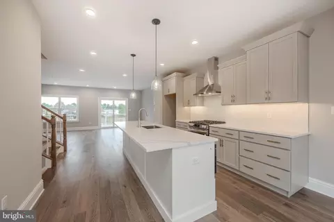 4815 Hogan Dr, Wilmington, DE 19808