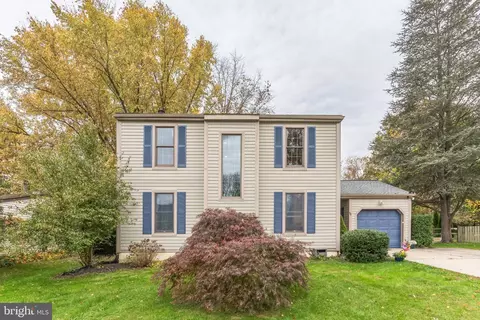 11 S Fawn Dr, Newark, DE 19711