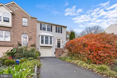126 Monet Cir, Wilmington, DE 19808
