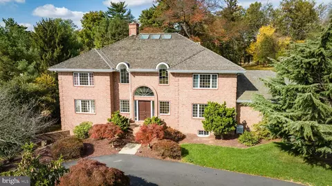 328 Centennial Cir, Wilmington, DE 19807