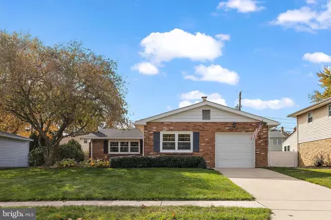2614 Longfellow Dr, Wilmington, DE 19808