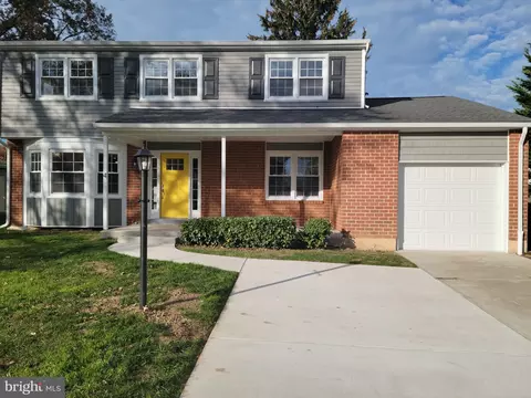 4 Cavendish Ct, Wilmington, DE 19808