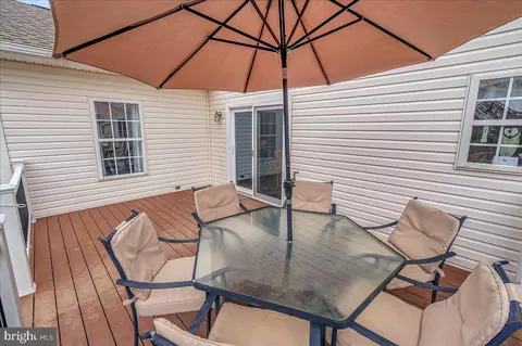 Exterior - 209 Ernest Dr, Middletown, DE 19709 photo 4 of 16