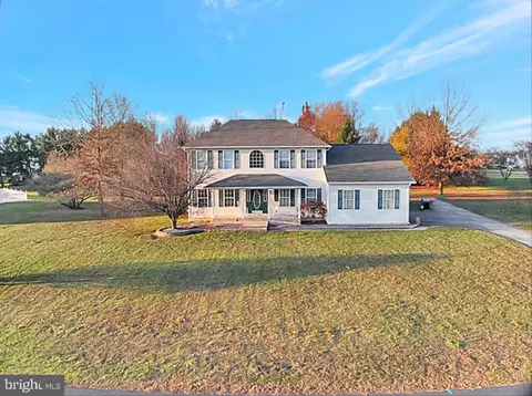 Exterior - 209 Ernest Dr, Middletown, DE 19709 photo 9 of 16