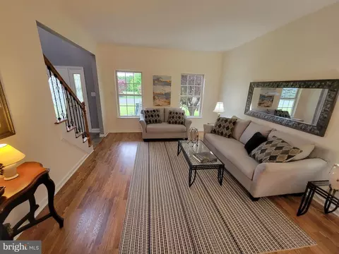 Living - 209 Ernest Dr, Middletown, DE 19709 photo 2 of 7