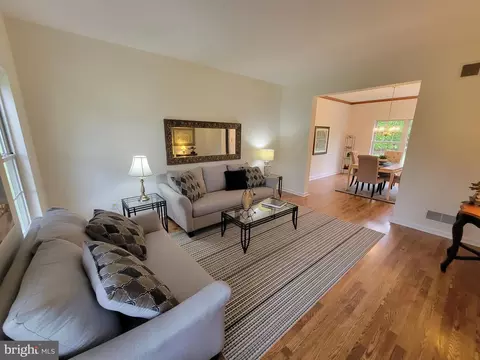 Living - 209 Ernest Dr, Middletown, DE 19709 photo 1 of 7