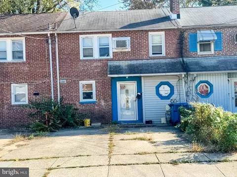 14 Polk Dr, Wilmington, DE 19809