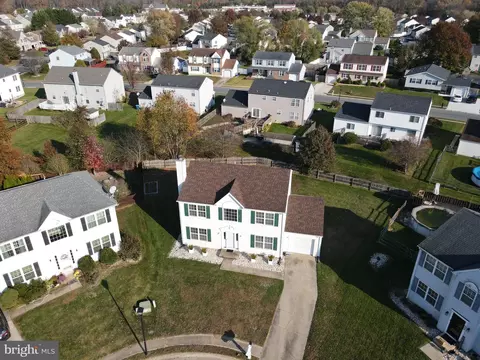7 Lyon Ct, Newark, DE 19702 photo 2