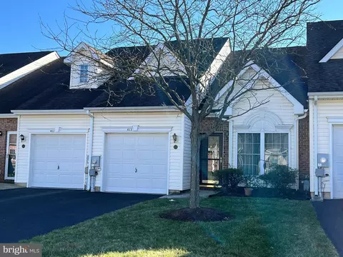 413 Sweetman Dr, Bear, DE 19701 photo 3