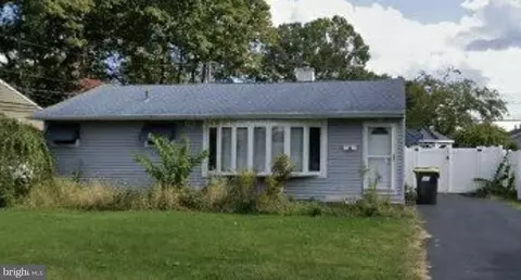 122 Saint John Dr, Wilmington, DE 19808