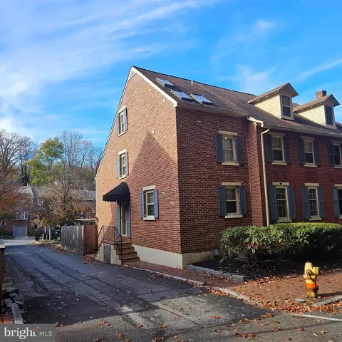 45 Ivy Rd, Wilmington, DE 19806