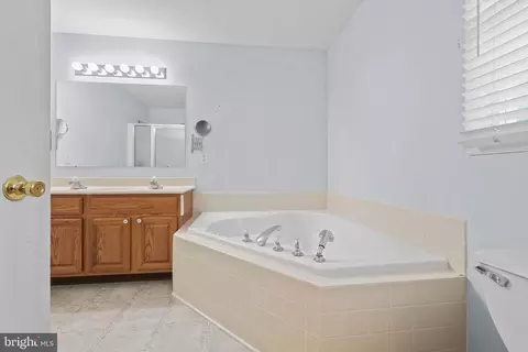 106 Marble House Dr, Bear, DE 19701 photo 23
