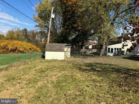 51 Dunsinane Dr, New Castle, DE 19720 photo 8
