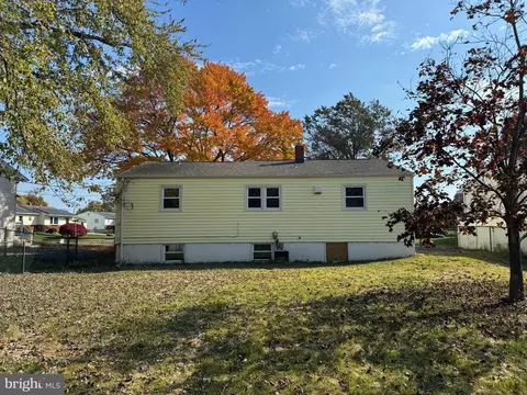 51 Dunsinane Dr, New Castle, DE 19720 photo 9