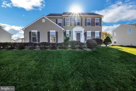 21 Crestpoint Dr, New Castle, DE 19720