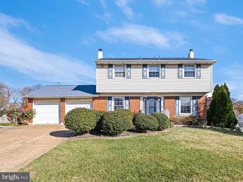 616 S Walnutree Ln, Claymont, DE 19703