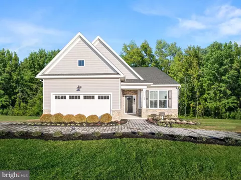 1030 Shannon Falls Dr, Newark, DE 19702