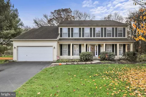 3 Kwanzan Ct, Newark, DE 19702